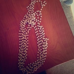 Pretty Pearls Necklace 💄👠