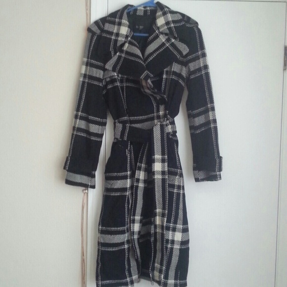 Zara trenchcoat.