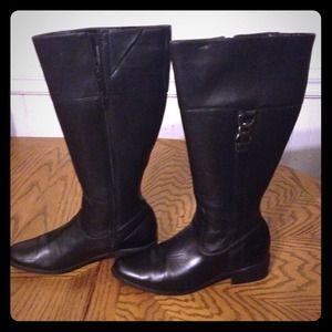 Knee high black, flat heel boot