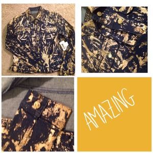 💥sale💥 new jean jacket painted with gold paint!