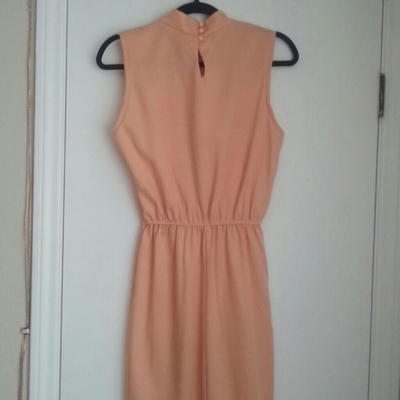 Vintage peach dress - Picture 2 of 2
