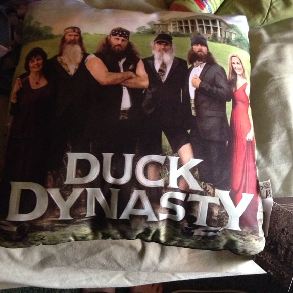 New duck dynasty pillow
