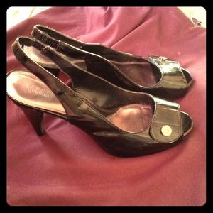 Simply Vera Vera Wang Patent Leather Pumps💋