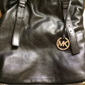 Great for school/work Expandable MK black handbag
