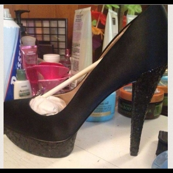 BCBG Capone heels