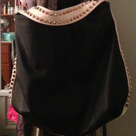 Buckle studded satchel - Picture 3 of 3