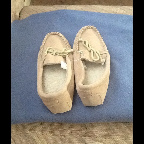 Moccasin Tan Slippers🎈🎈🎈
