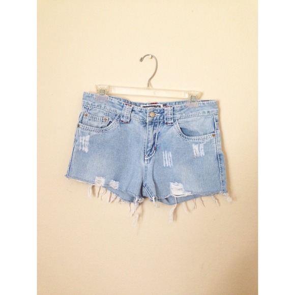 SOLD ON VINTED🚫High Rise Denim Shorts