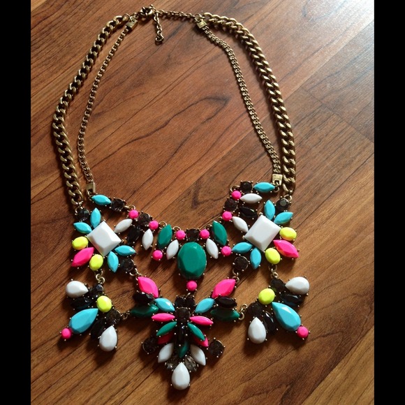 Stunning Spring Necklace. Only ONE available!! - Picture 4 of 4