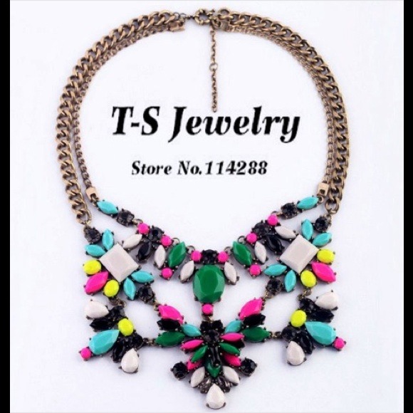 Stunning Spring Necklace. Only ONE available!! - Picture 2 of 4