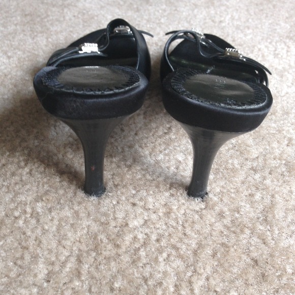 ⤵️{Blingy Heels} by Nine West - Picture 3 of 4