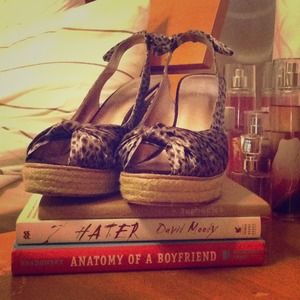 Sexy printed wedges.