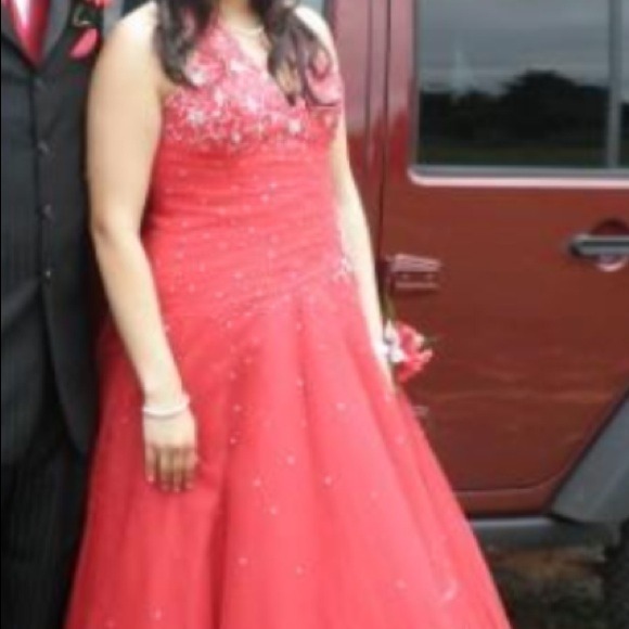 Beautiful burnt red poofy prom dress!!!