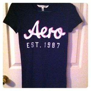 Black aeropostel t shirt