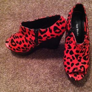 Red leopard print wedges/ with matching pants