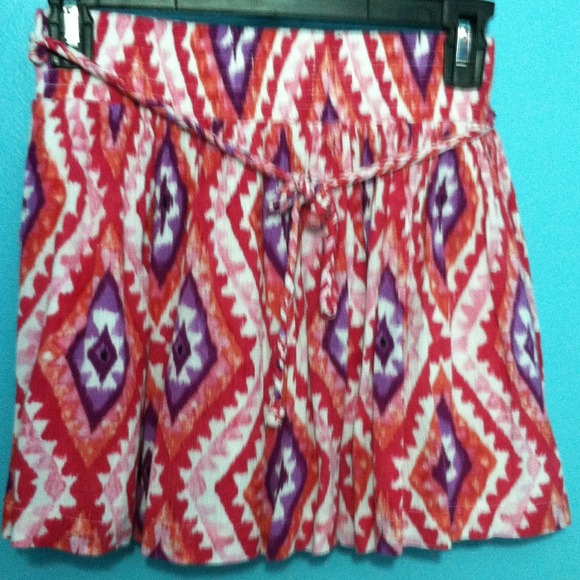 Never before worn Aeropostale skirt.