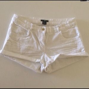 H&M white high waist shorts