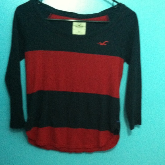 3/4 sleeve Hollister top.