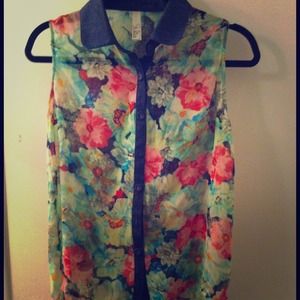 Floral blouse🌺