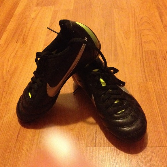 Boys Nike cleats