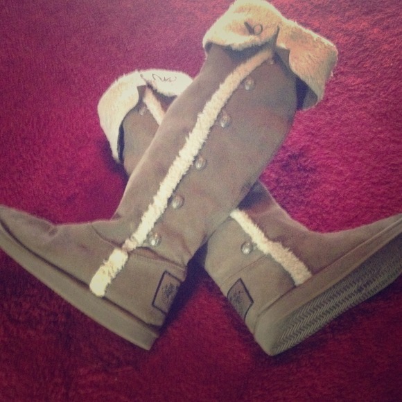 JUICY Couture fur lined suede boots