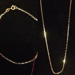 Gold necklace and bracelet