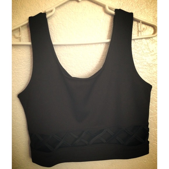 black crop top