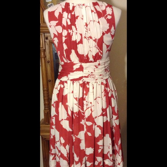 Stunning red and white ruched dress by Talbot's! - Picture 3 of 4