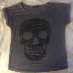Skull shirt