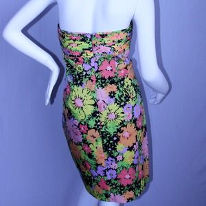 Shoshanna Dresses - Shoshanna Strapless Dress Shoshanna Dresses - Shoshanna Strapless Dress