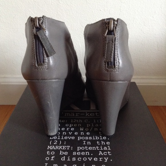 ππHost Pickππ MRKT. Wedge - Picture 3 of 4