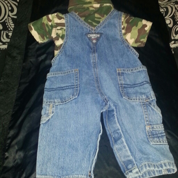 OshKosh Bigosh overalls with camo button up sx 3-6 - Picture 4 of 4