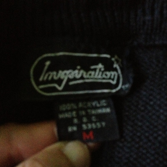 Warm black top - Picture 2 of 3