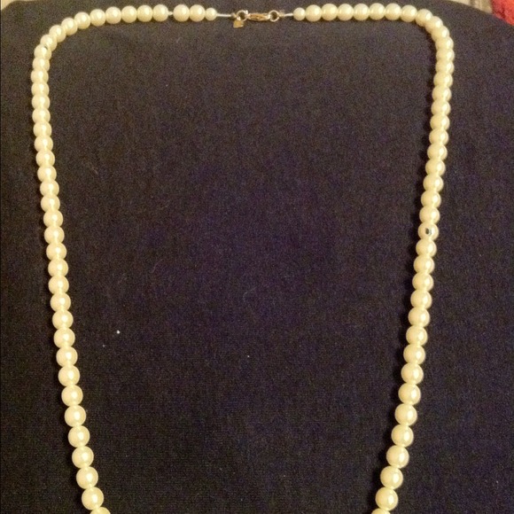 16" Pearl Strand - Picture 2 of 2