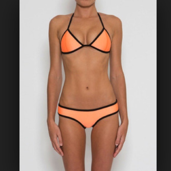 ❌SOLD!❌ Triangl Swimwear Bikini BOTTOMS ONLY - Picture 1 of 4