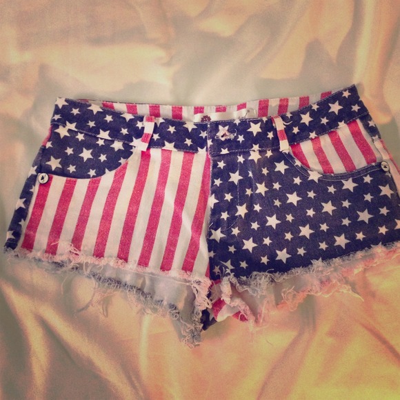 SOLD🎉🎉American flag short