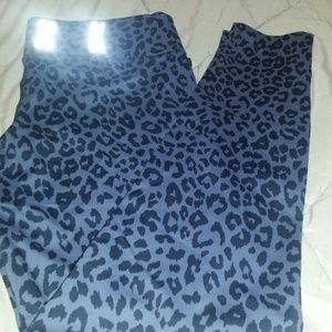 🎉SOLD.🎉🎉Victoria secrets ultimate yoga pants