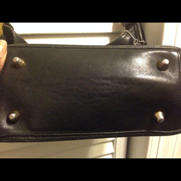 PRICE CUT ✂️ 💯Authentic Black Vintage Coach Purse - Picture 3 of 4