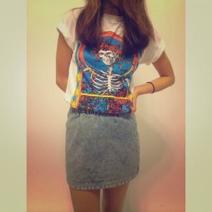 Graphic tee/ denim mini skirt!!! Bundle***