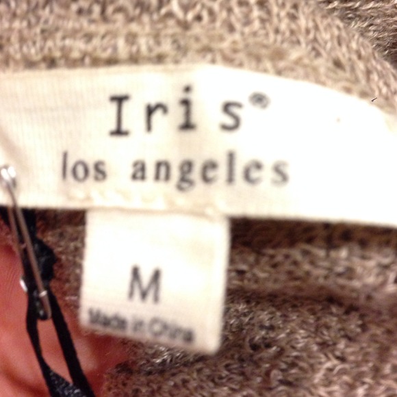 SOLD❗️Tan & Lace Top - Picture 3 of 4