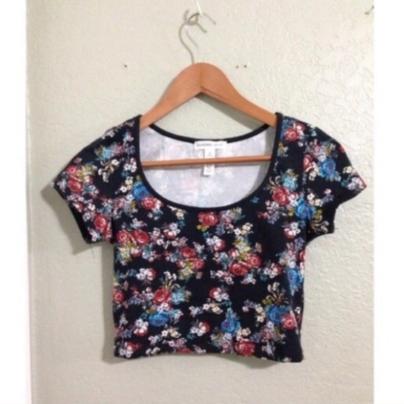 Floral crop top - Picture 4 of 4
