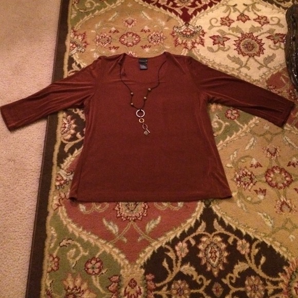 Citiknit skirt set never worn excellent condition. - Picture 2 of 3