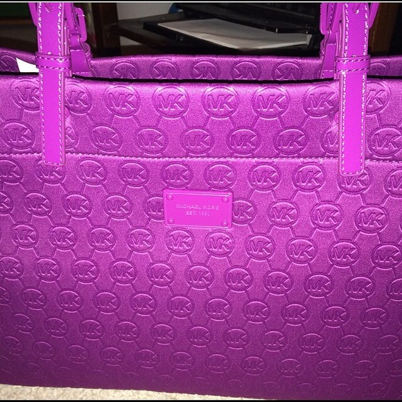 MK Michael Kors authentic Neoprene