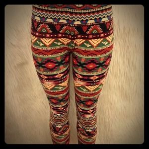 NEW CUTE AZTEC TRIBAL COLORFUL PRINT LEGGINGS !
