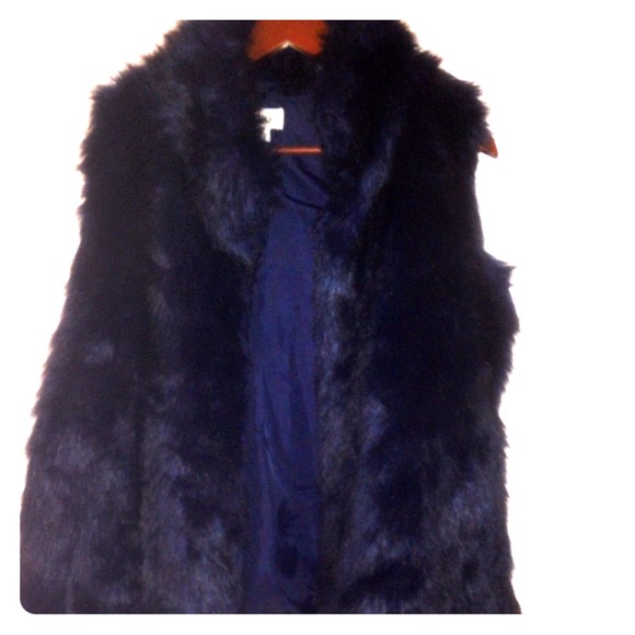 Blue Fur Vest L