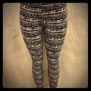 CUTE NEW AZTEC TRIBAL COLORFUL PRINT LEGGINGS!