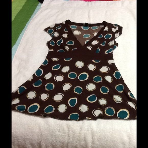 Brown v neck print top