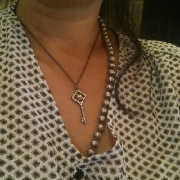 Stella and Dot Key necklace - Picture 4 of 4