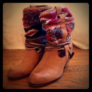 Steve Madden Tolteca Boots Size 8