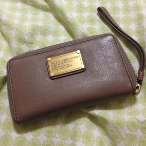 ❌Marc by Marc Jacobs smartphone wristlet❌❌❌sold❌❌❌
